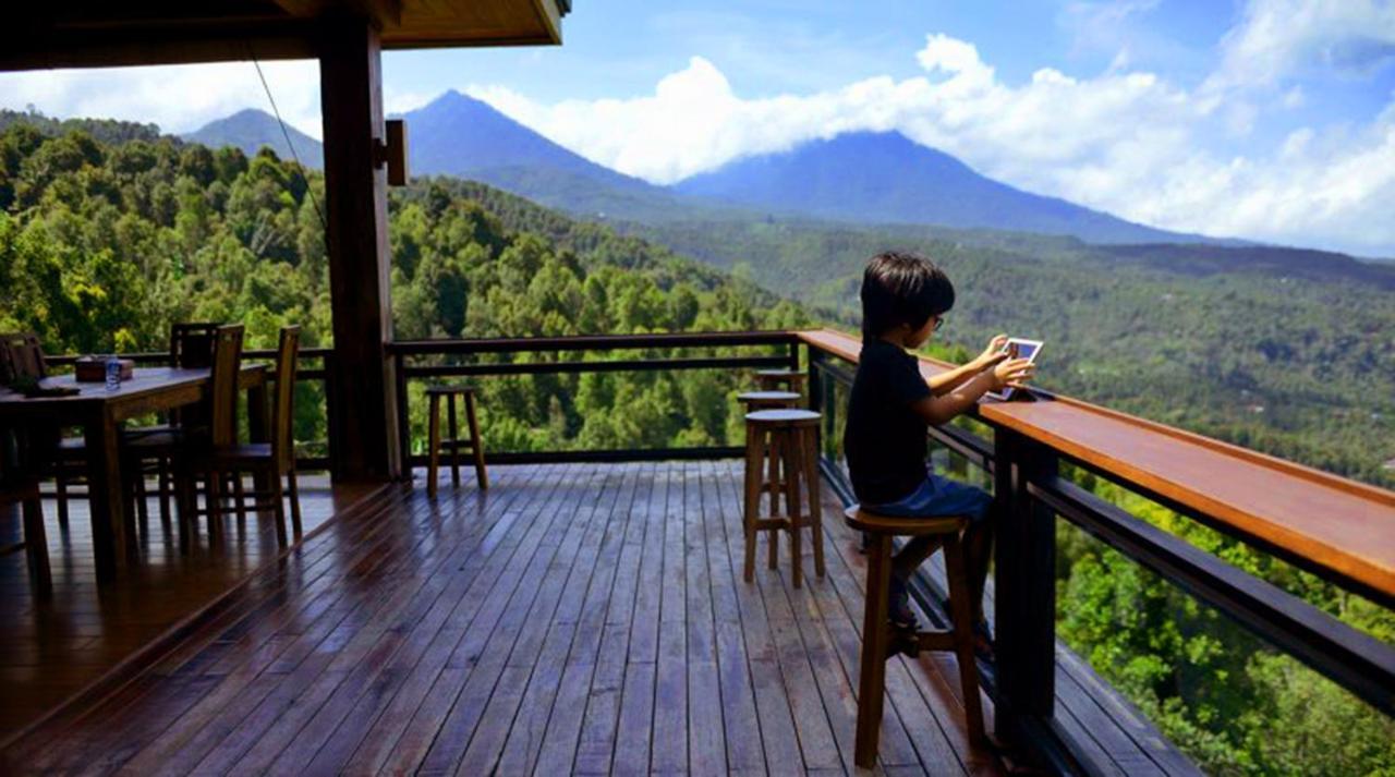 Bali Jegeg Munduk Hotel, Bar, And Restaurant Exterior foto